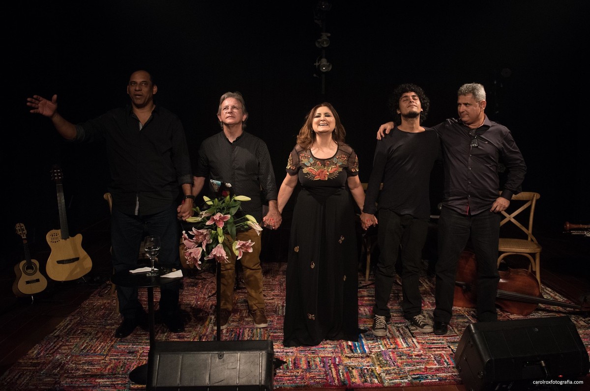 fotos, show, música, wilma araújo, arte pajuçara, camarim, chico buarque, mpb, samba, maceió, brasil, alagoas