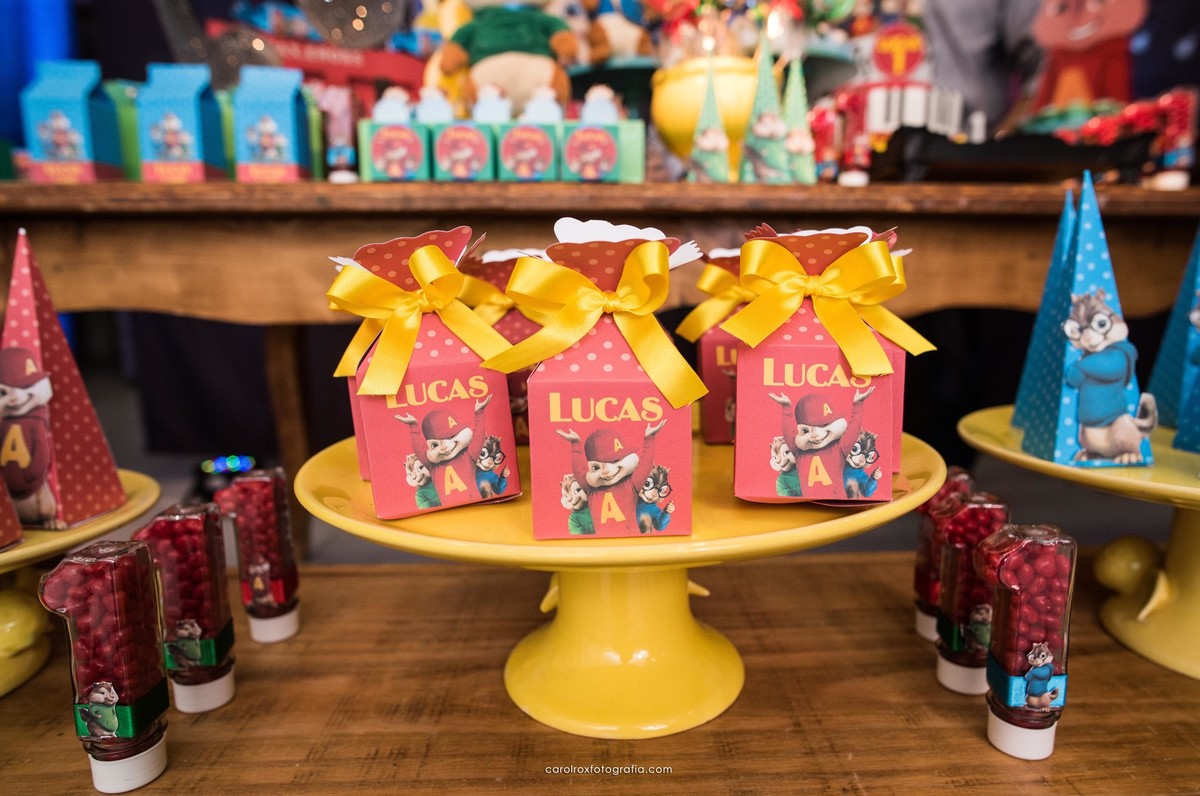 fotografia, infantil, aniversario, 1 ano, lucas, alvin e os esquilos, pippop, piscina de bolinhas, cores, vermelho, azul, amarelo, crianças, parabens, bolo, doces, decoracao, maceio, alagoas, brasil