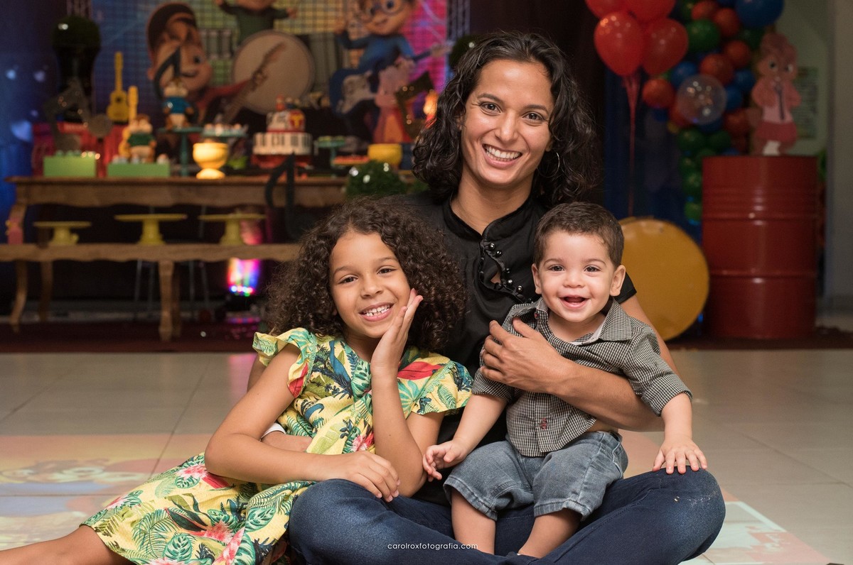 fotografia, infantil, aniversario, 1 ano, lucas, alvin e os esquilos, pippop, piscina de bolinhas, cores, vermelho, azul, amarelo, crianças, parabens, bolo, doces, decoracao, maceio, alagoas, brasil