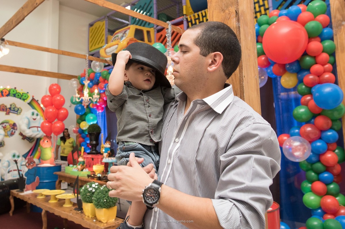 fotografia, infantil, aniversario, 1 ano, lucas, alvin e os esquilos, pippop, piscina de bolinhas, cores, vermelho, azul, amarelo, crianças, parabens, bolo, doces, decoracao, maceio, alagoas, brasil