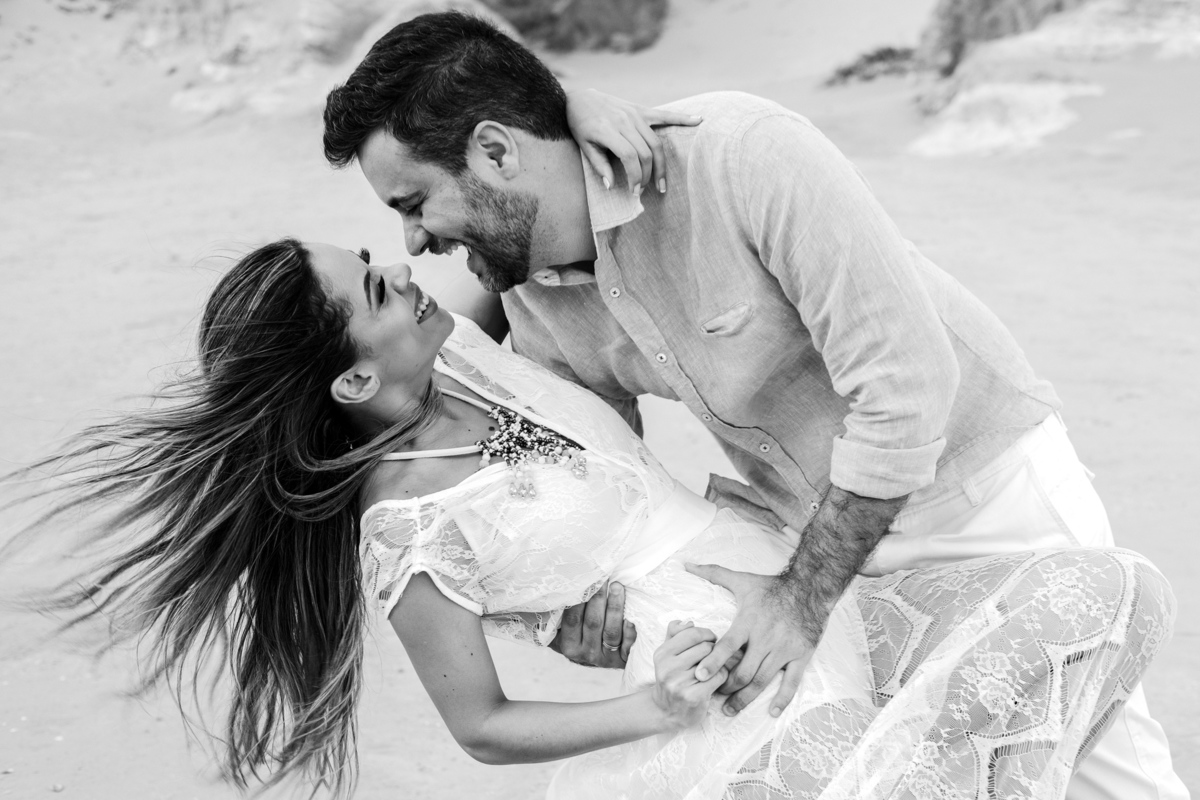 risadas-casal-fotos-ensaio-pre-wedding-pb-alegria