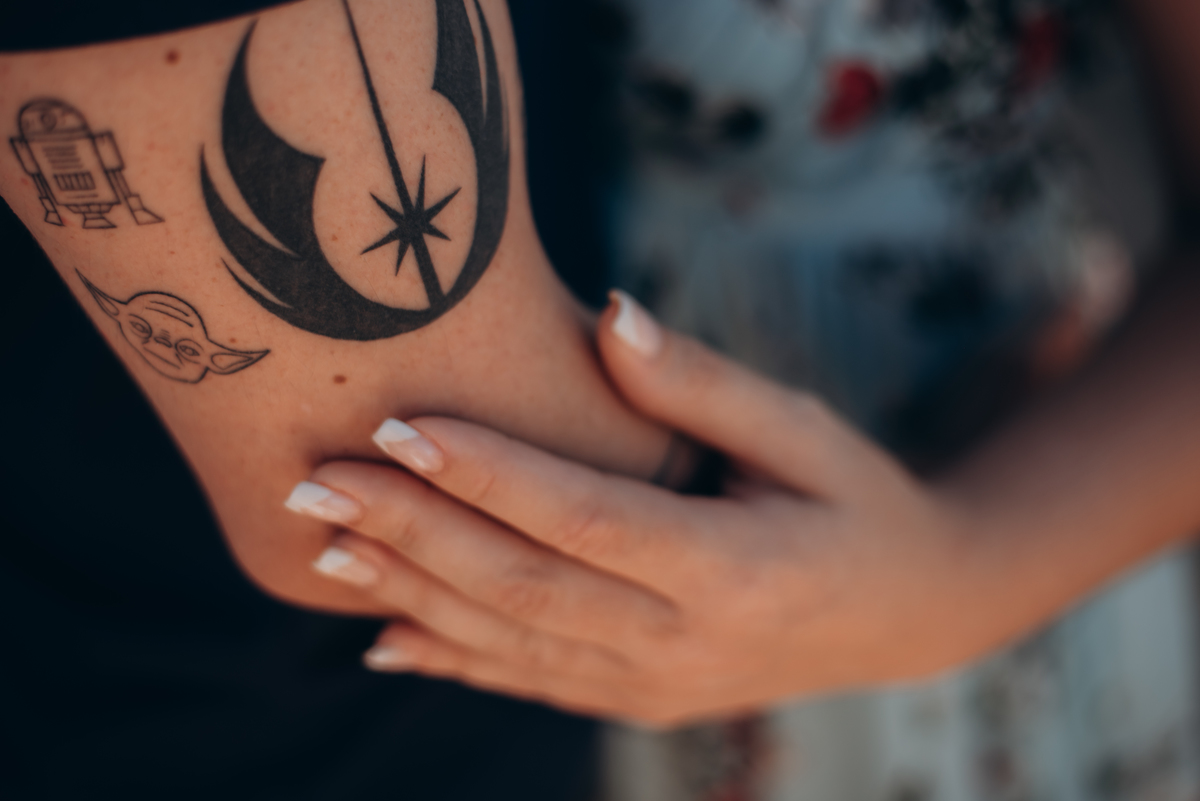 FOTOGRAFO EM JOAO PESSOA - FOTOGRAFIA DE CASAL ; FOTOGRAFO TARCIO VIANA ; ENSAIO PRE WEDDING ; ENSAIO DE CASAL ; FOTOS DE CASAL ; FOTOGRAFIA ; NATUREZA - RUIVO - CABELO - CASAL - NAMORADOS - ENSAIO DE NAMORADOS