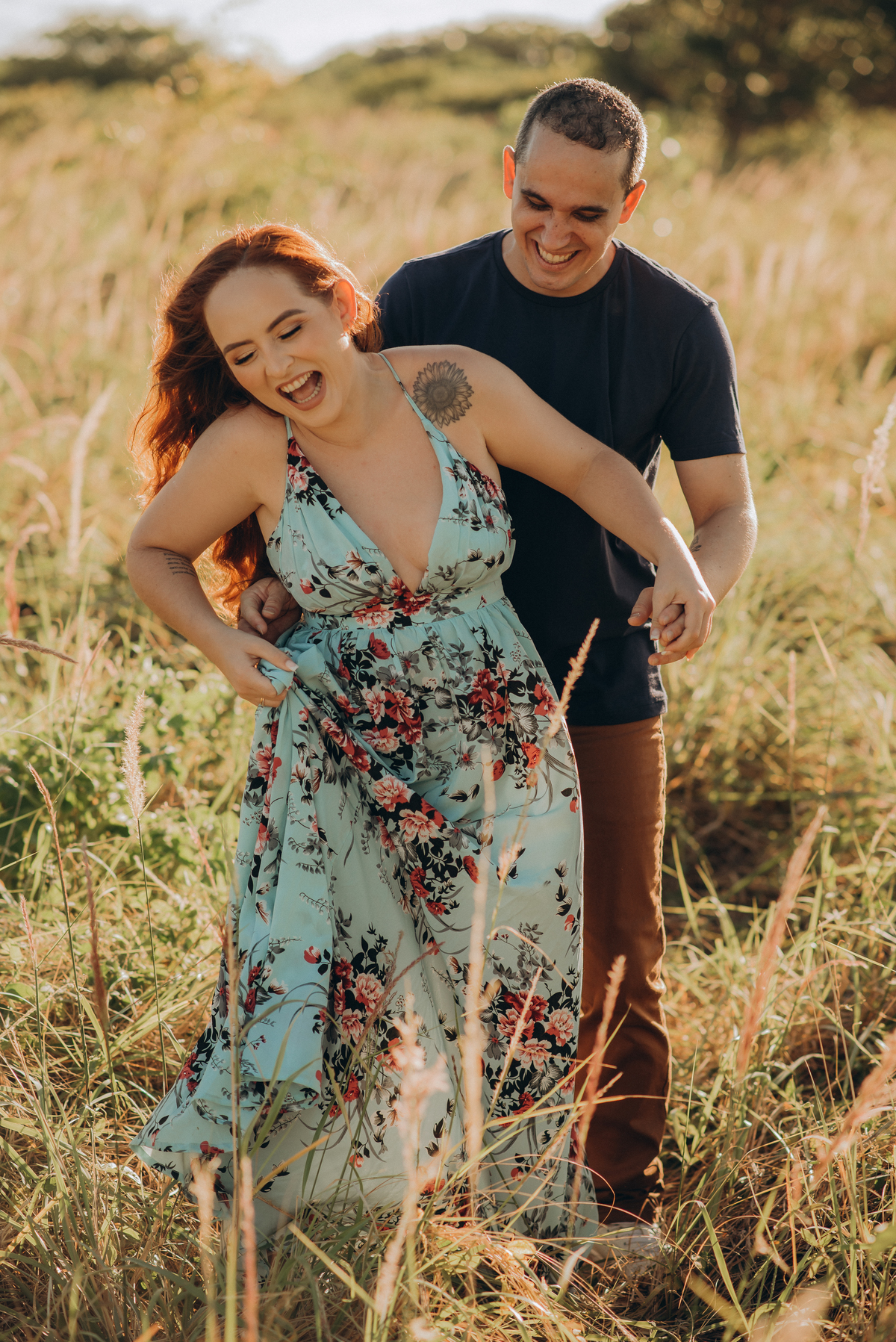 FOTOGRAFO EM JOAO PESSOA - FOTOGRAFIA DE CASAL ; FOTOGRAFO TARCIO VIANA ; ENSAIO PRE WEDDING ; ENSAIO DE CASAL ; FOTOS DE CASAL ; FOTOGRAFIA ; NATUREZA - RUIVO - CABELO - CASAL - NAMORADOS - ENSAIO DE NAMORADOS