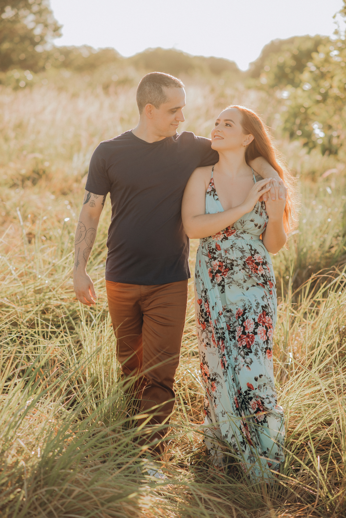 FOTOGRAFO EM JOAO PESSOA - FOTOGRAFIA DE CASAL ; FOTOGRAFO TARCIO VIANA ; ENSAIO PRE WEDDING ; ENSAIO DE CASAL ; FOTOS DE CASAL ; FOTOGRAFIA ; NATUREZA - RUIVO - CABELO - CASAL - NAMORADOS - ENSAIO DE NAMORADOS