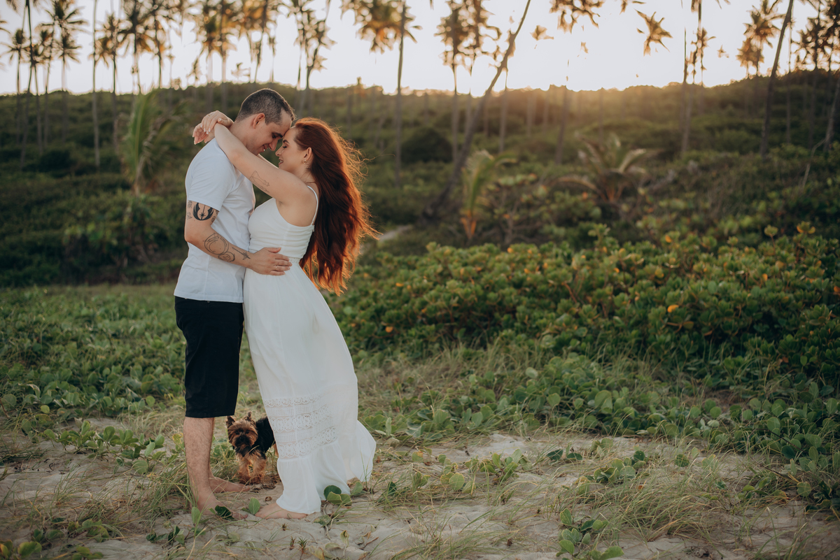 FOTOGRAFO EM JOAO PESSOA - FOTOGRAFIA DE CASAL ; FOTOGRAFO TARCIO VIANA ; ENSAIO PRE WEDDING ; ENSAIO DE CASAL ; FOTOS DE CASAL ; FOTOGRAFIA ; NATUREZA - RUIVO - CABELO - CASAL - NAMORADOS - ENSAIO DE NAMORADOS