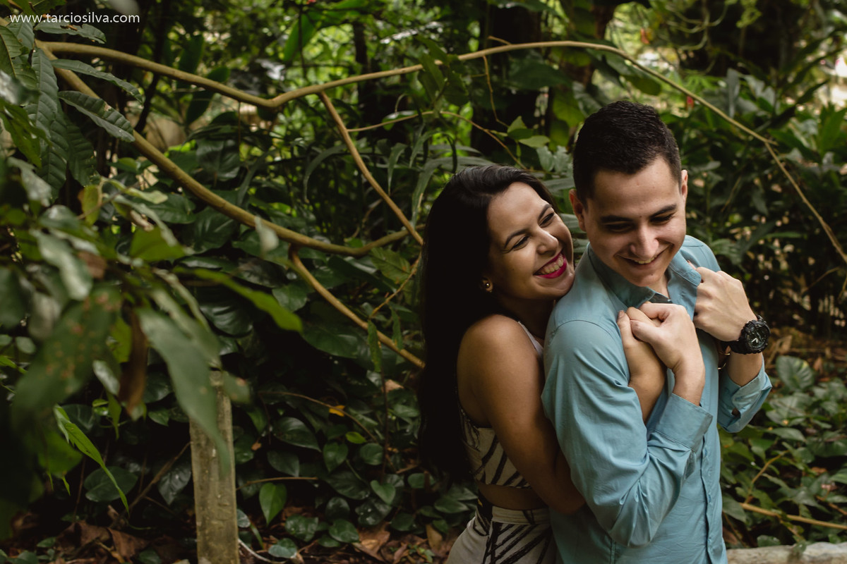 Ensaio Casal Andressa e Miguel no Parque Arruda Câmara Bica por Tárcio Silva fotografo em João Pessoa, Santa Rita paraiba