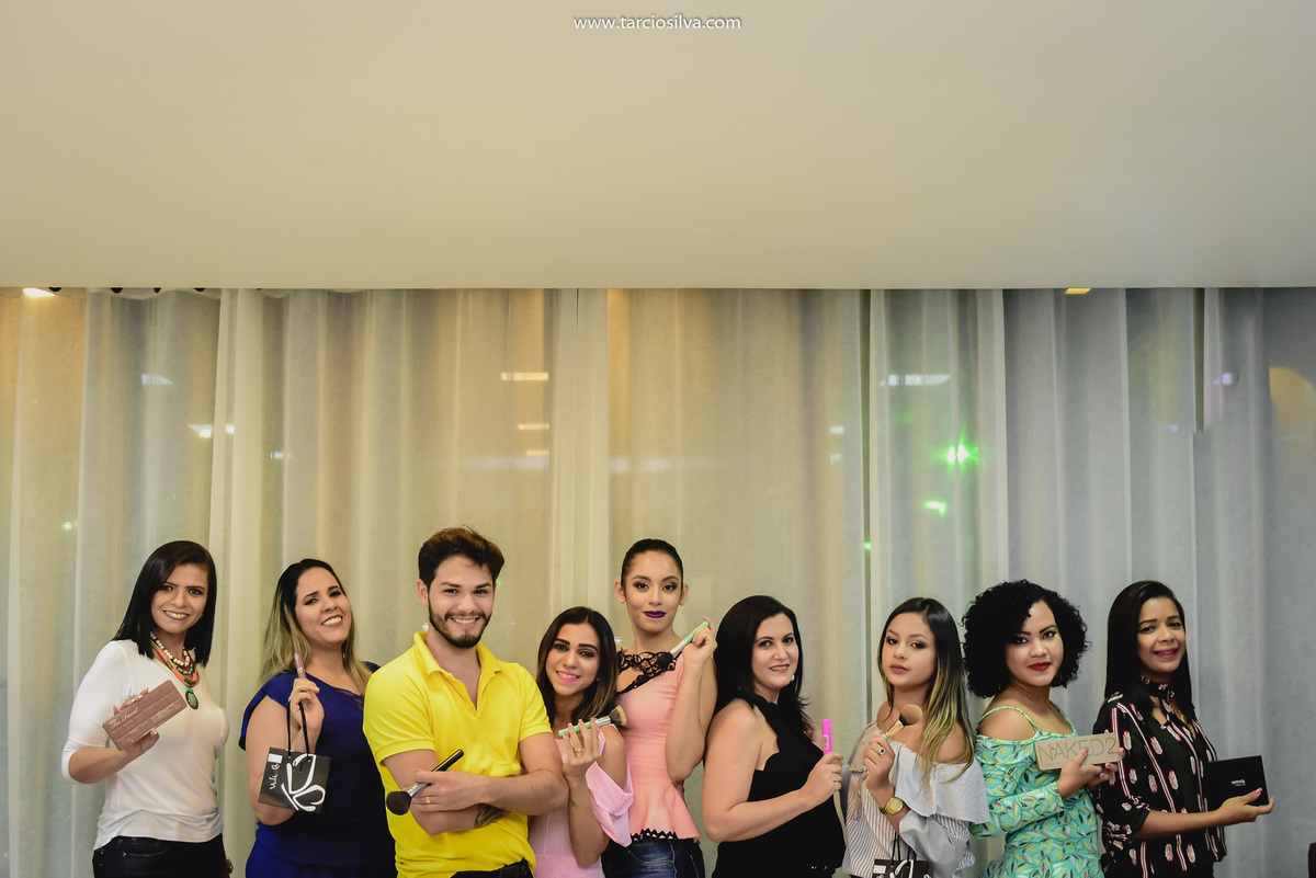 Curso de Automaquiagem com Eudes Medeiros , Maquiagem para noivas fotografo Tárcio Silva de santa rita PB, fotografo especializado em casamentos na região de João Pessoa e paraiba