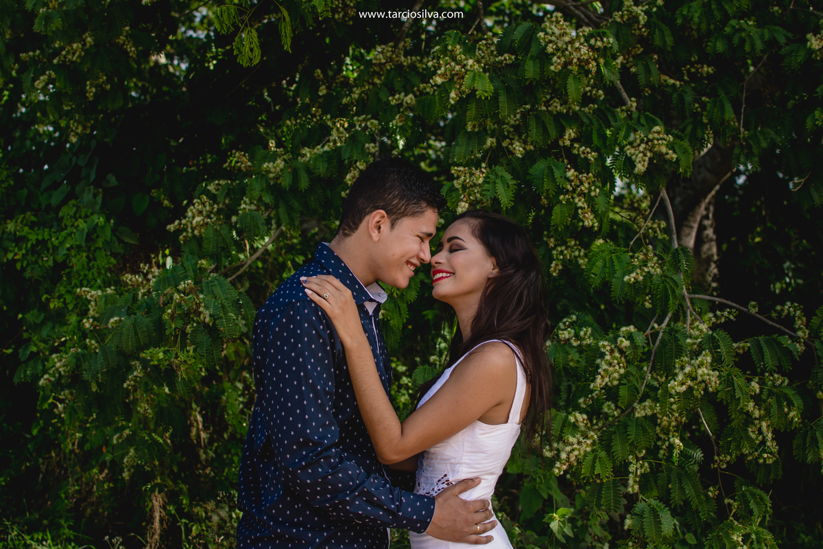 Ensaio Casal em santa rita pb por fotografo Tárcio Silva fotografo de casamentos em santa rita pb joão pessoa, história casal apaixonado Lindsay e Ewerton