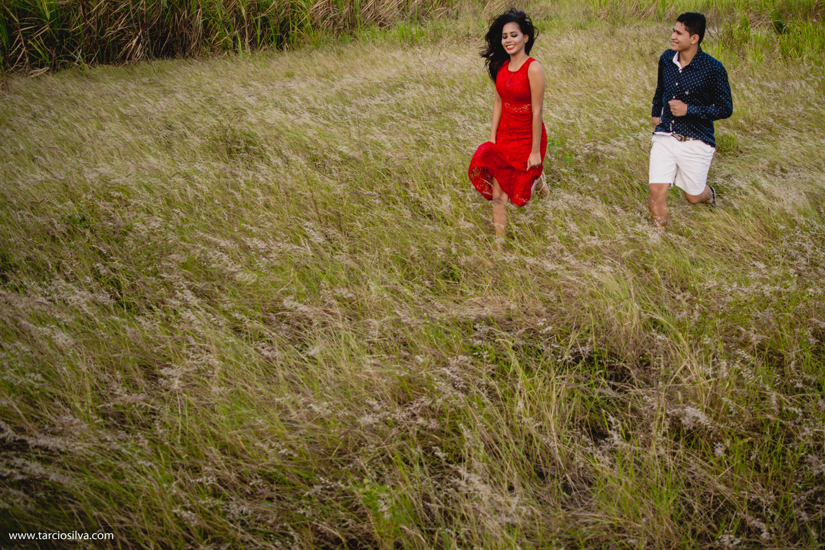 Ensaio Casal em santa rita pb por fotografo Tárcio Silva fotografo de casamentos em santa rita pb joão pessoa, história casal apaixonado Lindsay e Ewerton