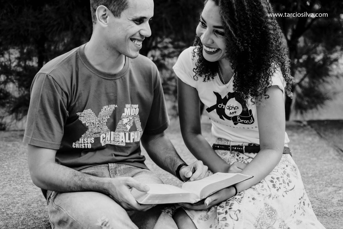 Fotografia de casal - grupo evangelistico - evangeliso - UFPB FOTOGRAFO DE CASAMENTO - FOTOGRAFO DE ENSAIO - FOTOGRAFIA - MELHOR FOTOGRAFO DE SANTA RITA - FOTOGRAFO TARCIO SILVA - FOTOGRAFO PARAIBA - FOTOGRAFO DO BRASIL