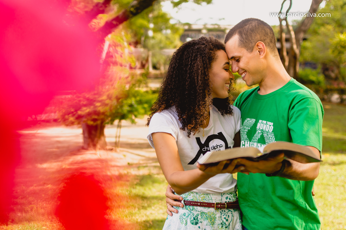 Fotografia de casal - grupo evangelistico - evangeliso - UFPB FOTOGRAFO DE CASAMENTO - FOTOGRAFO DE ENSAIO - FOTOGRAFIA - MELHOR FOTOGRAFO DE SANTA RITA - FOTOGRAFO TARCIO SILVA - FOTOGRAFO PARAIBA - FOTOGRAFO DO BRASIL
