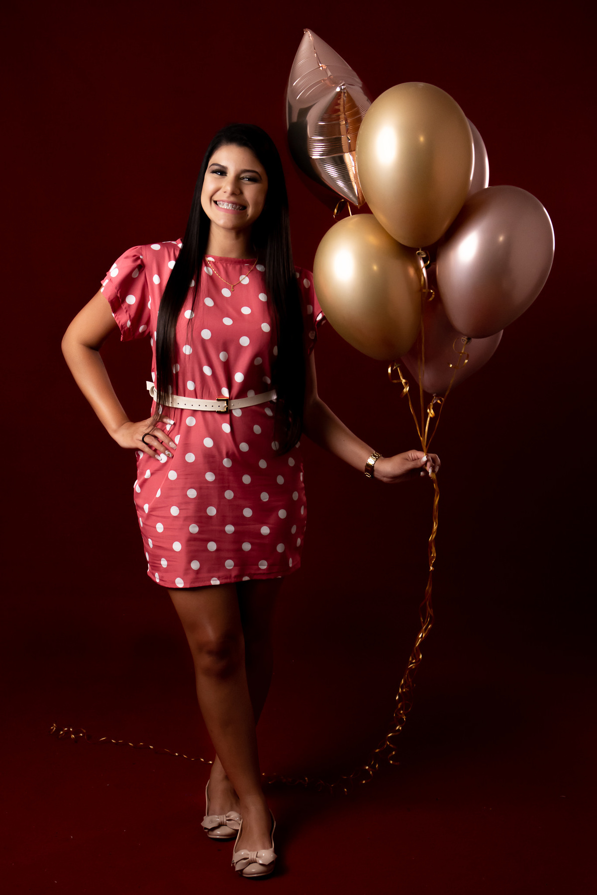 Fotografia com cadeira, fotografia no estudio - fotografia de mulher - fotos incriveis no estudio
fotográfica casual - fotos espontânea no estúdio - fotografo em santa rita - fotos de studio

