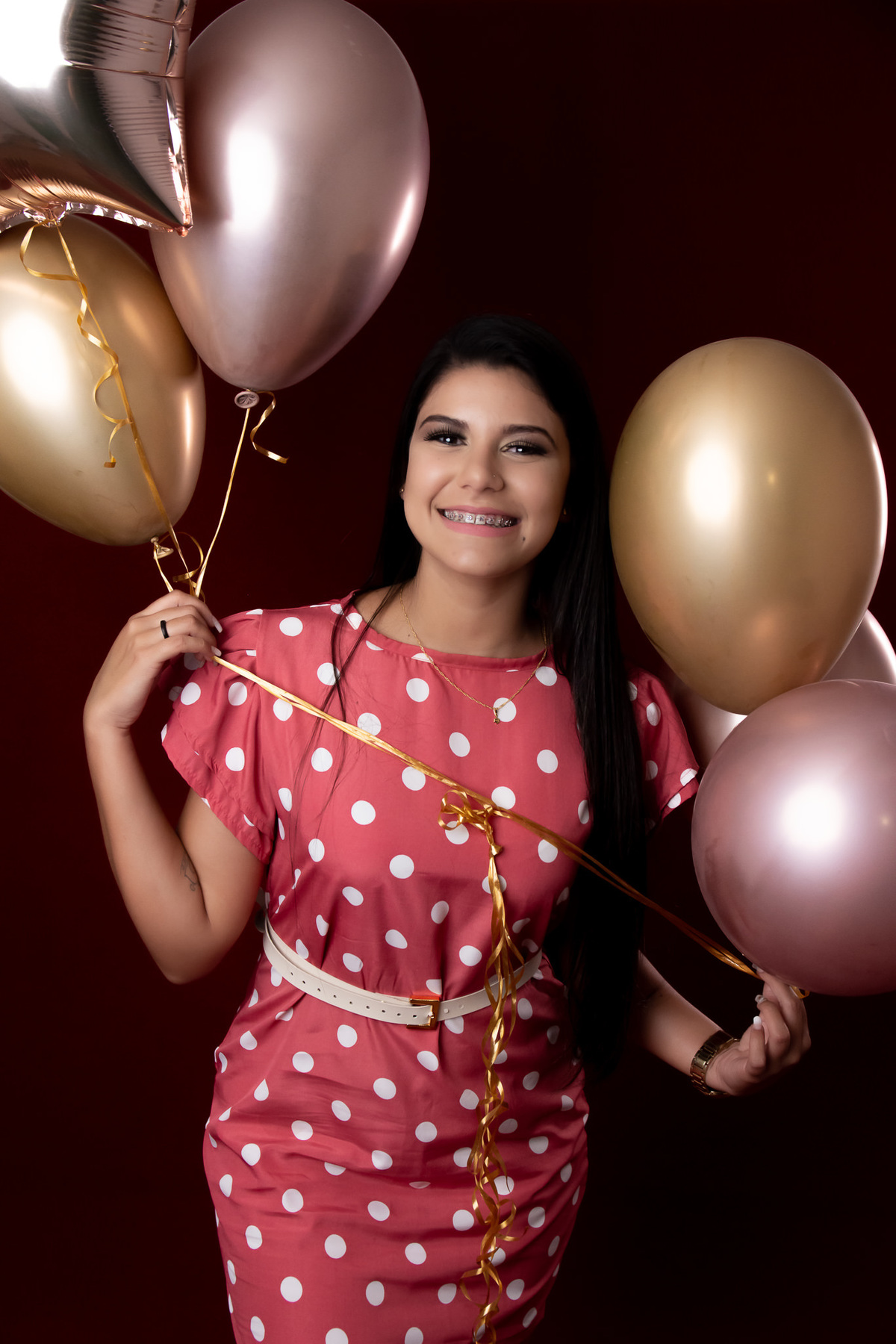 Fotografia com cadeira, fotografia no estudio - fotografia de mulher - fotos incriveis no estudio
fotográfica casual - fotos espontânea no estúdio - fotografo em santa rita - fotos de studio

