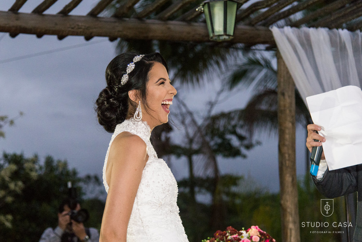 noiva muito feliz sítio santa clara aracruz