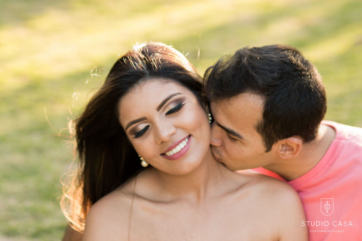 beijinho no pescoço
