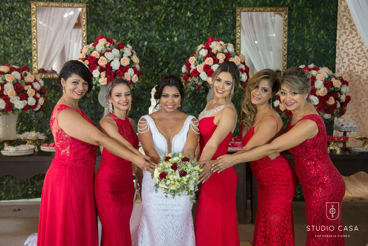 noiva com madrinhas