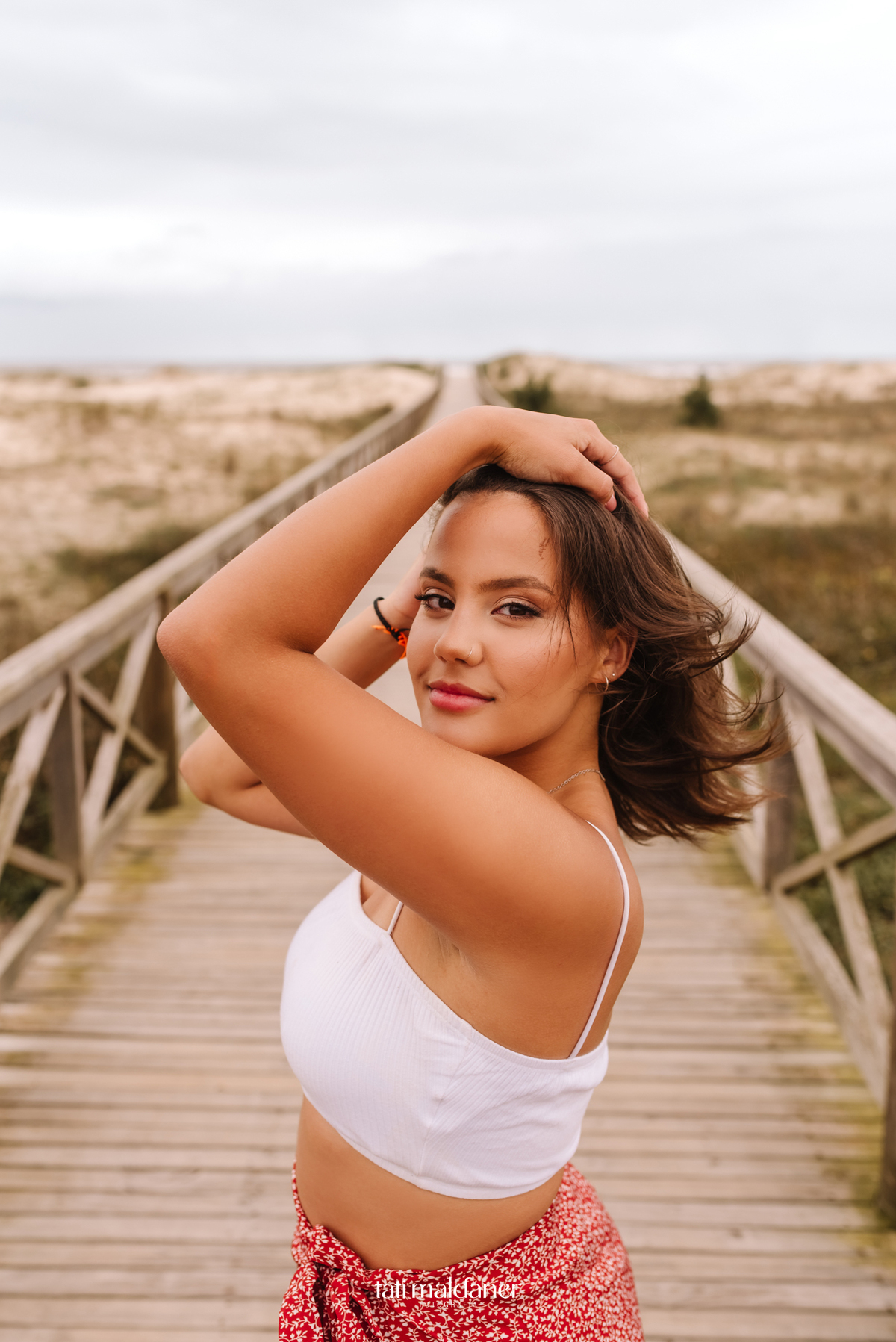 ensaio na praia de Torres por Tati Maldaner Fotografia  - Book de 15