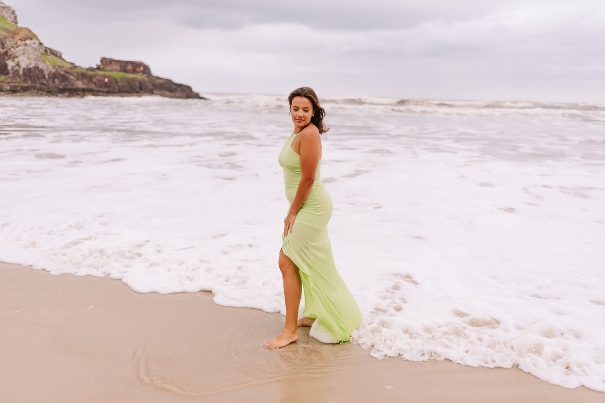 ensaio na praia de Torres por Tati Maldaner Fotografia  - Book de 15