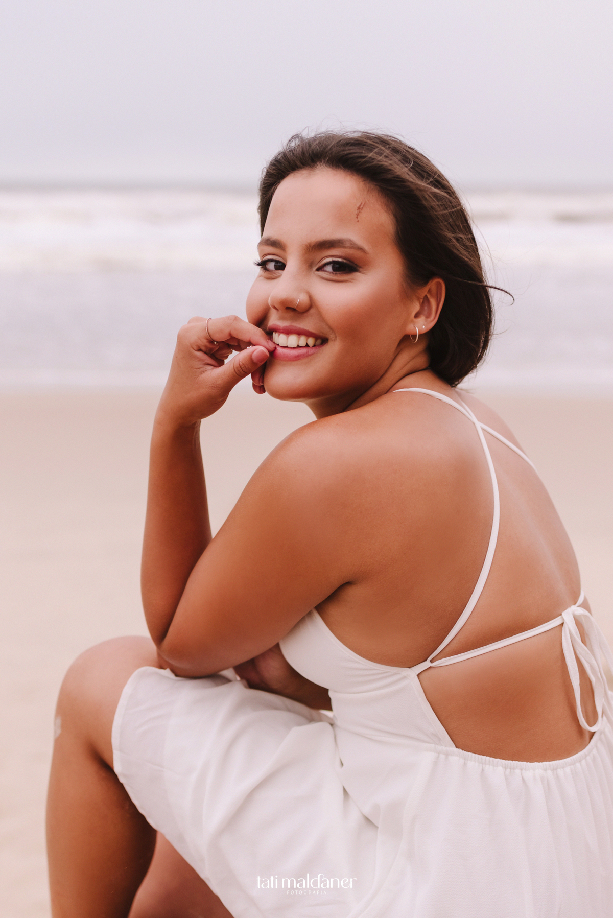 ensaio na praia de Torres por Tati Maldaner Fotografia  - Book de 15