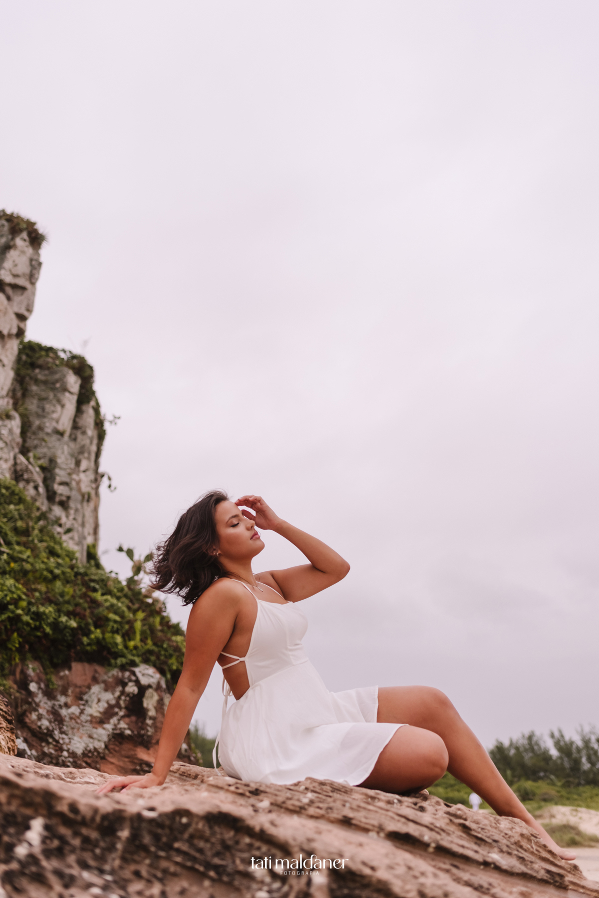 ensaio na praia de Torres por Tati Maldaner Fotografia  - Book de 15