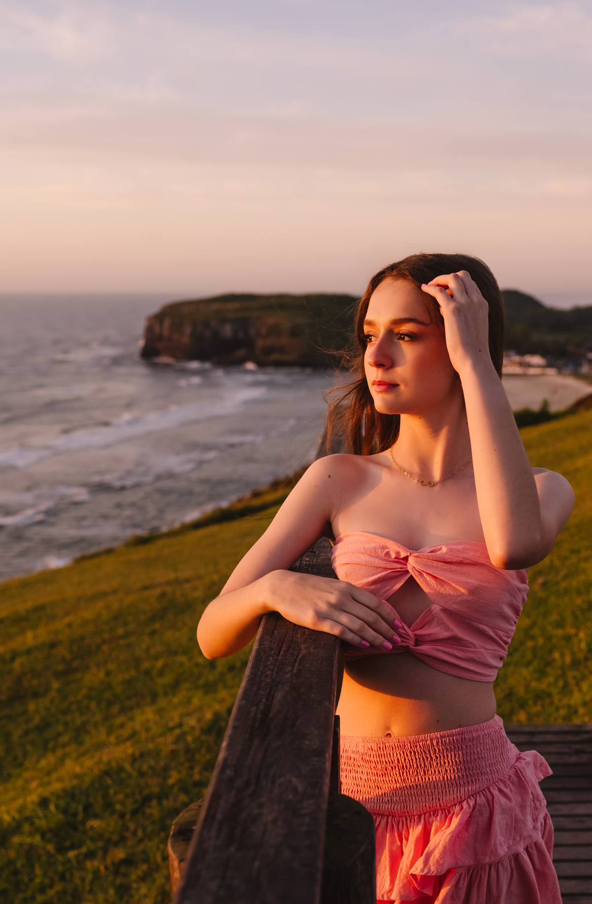 Ensaio 15 anos na praia de Torres ao amanhecer - Tati Maldaner Fotografia  morro do farol