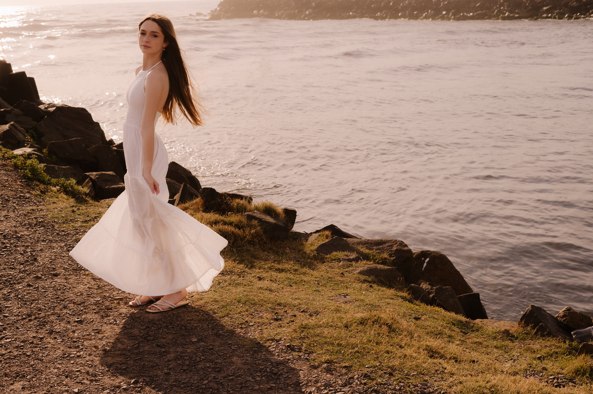 Ensaio 15 anos na praia de Torres ao amanhecer - Tati Maldaner Fotografia   - Moles de Torres 