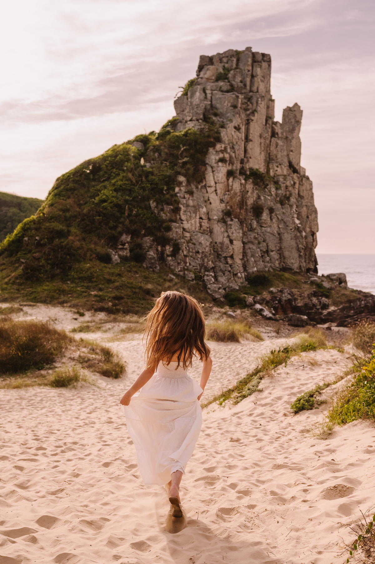 Ensaio 15 anos na praia de Torres ao amanhecer - Tati Maldaner Fotografia   praia da Guarita