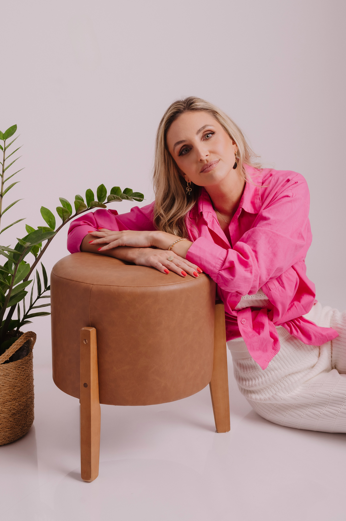 Ensaio corporativo profissional ,  estúdio Tati Maldaner fotografia .