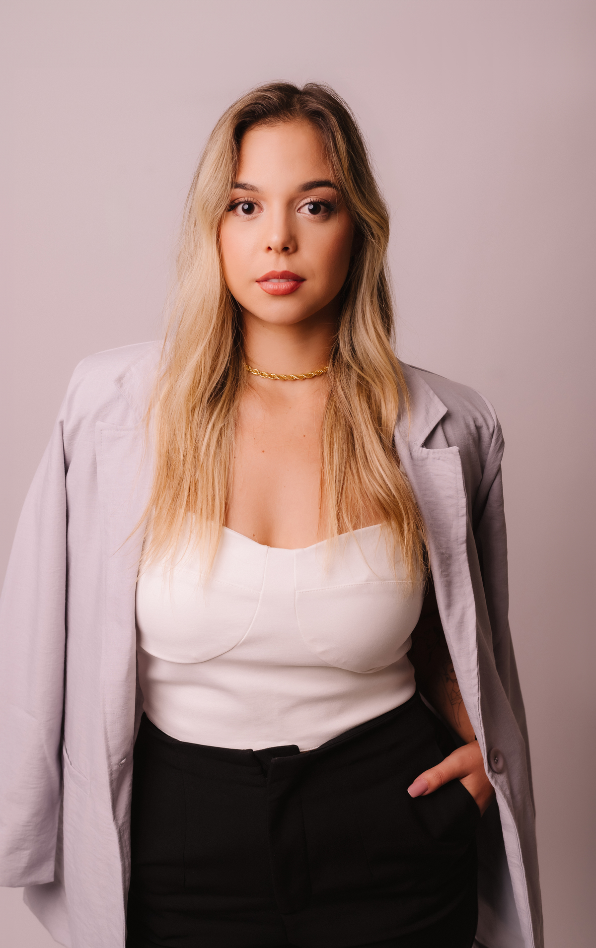 Ensaio profissional, estúdio Tati Maldaner fotografia.