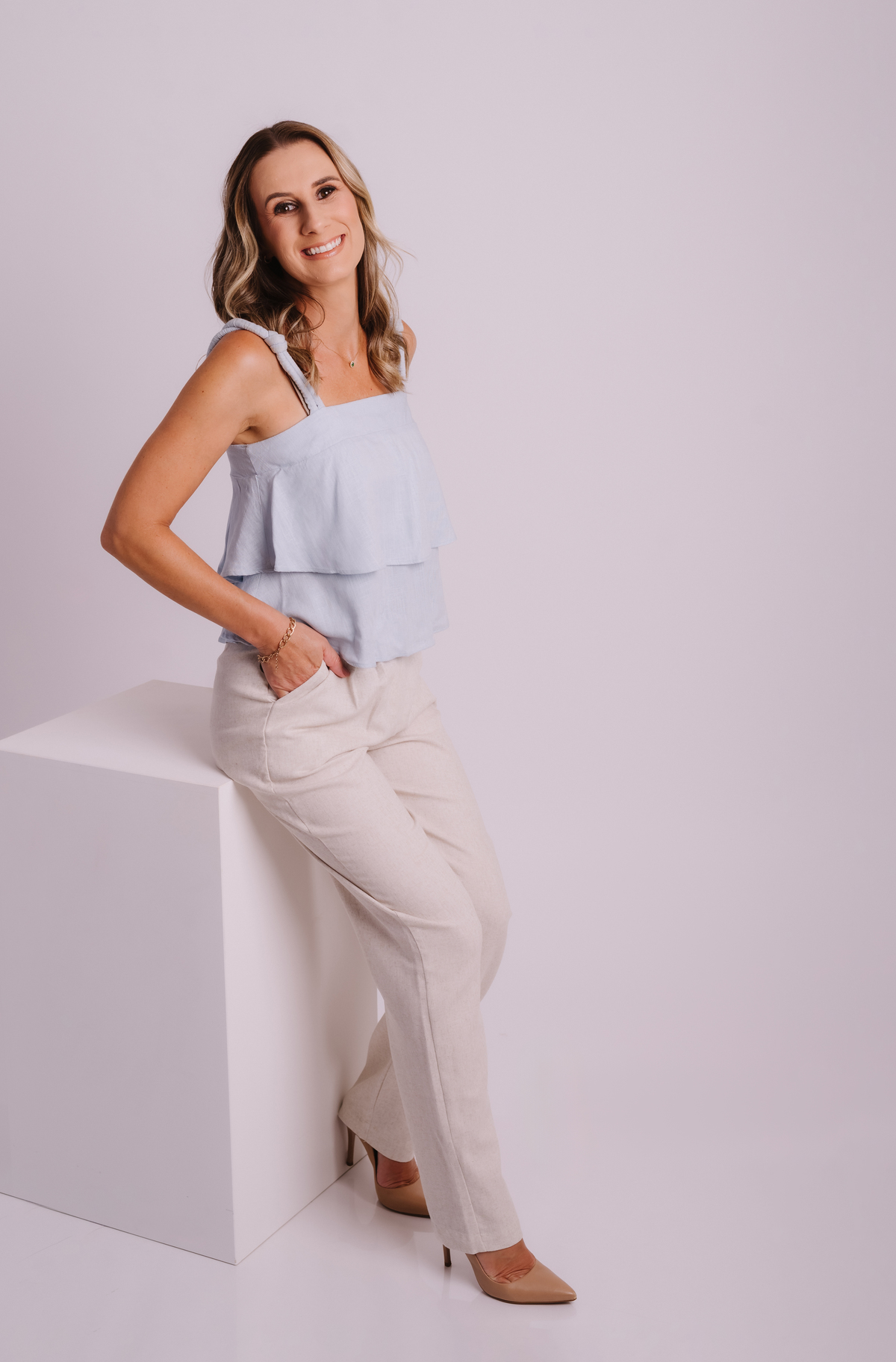 Ensaio profissional no estúdio, Tati Maldaner fotografia.