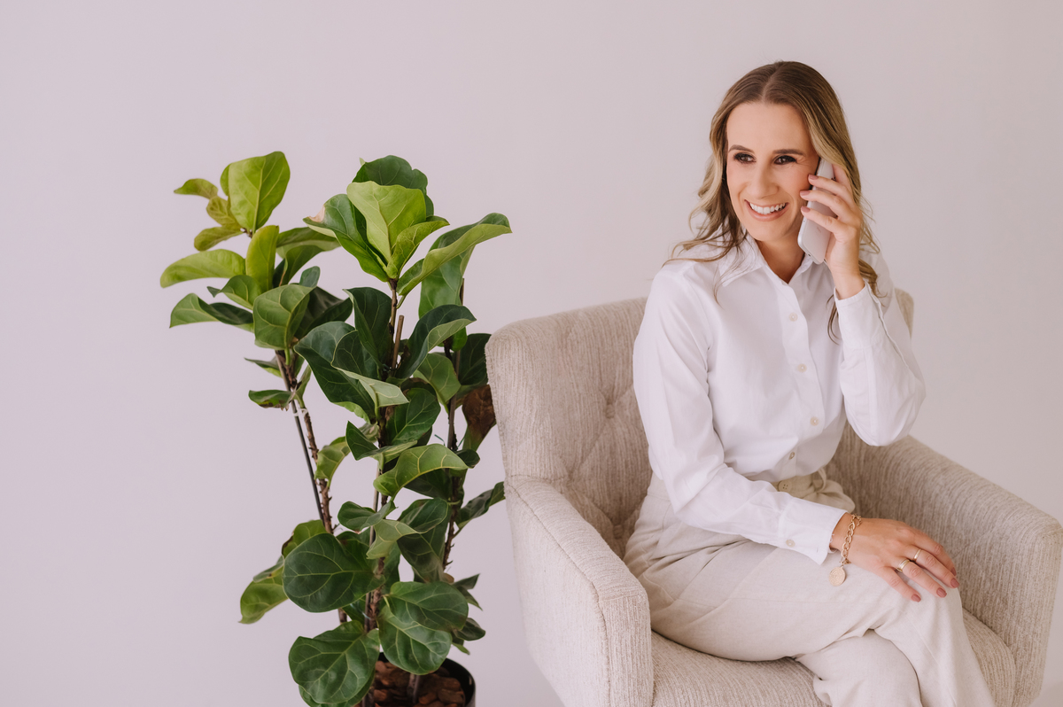 Ensaio profissional no estúdio, Tati Maldaner fotografia.