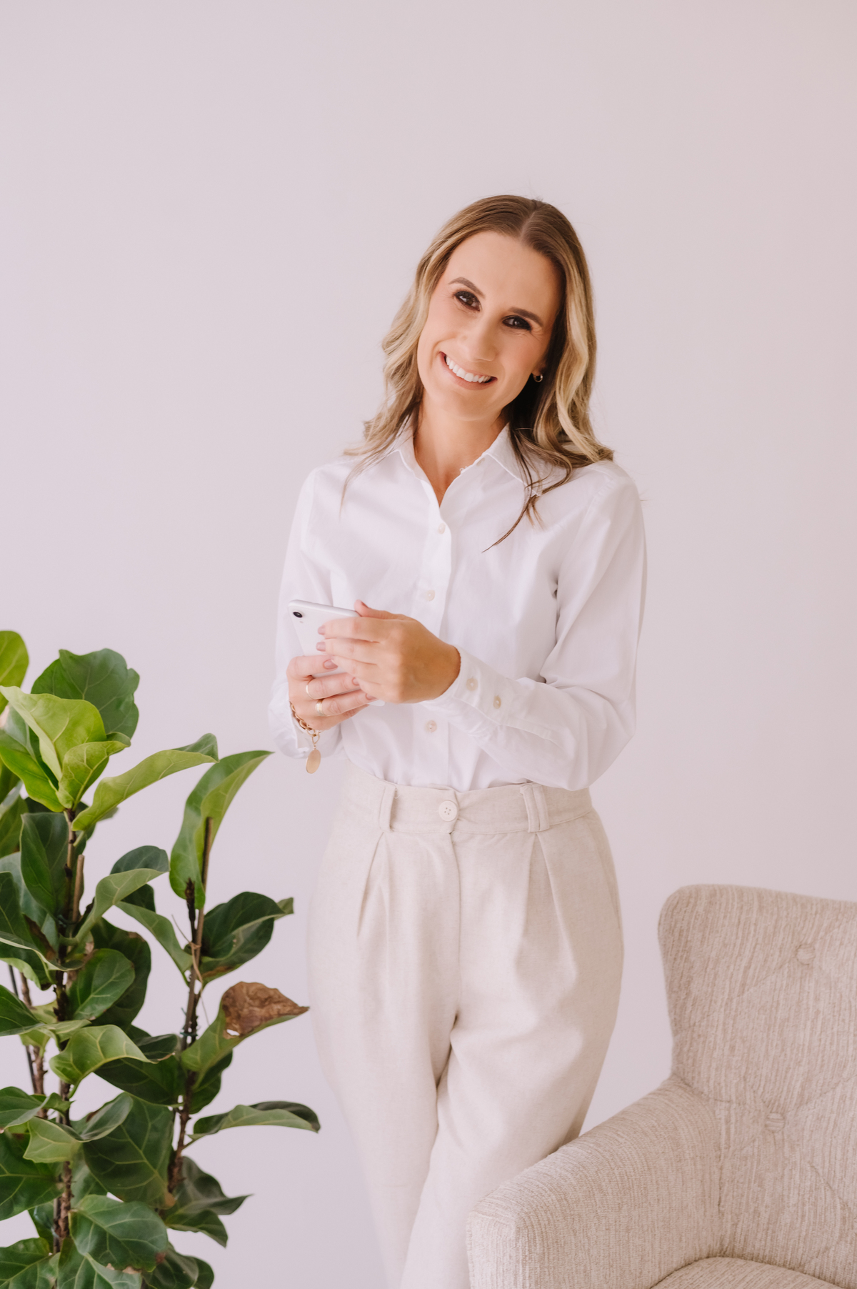 Ensaio profissional no estúdio, Tati Maldaner fotografia.