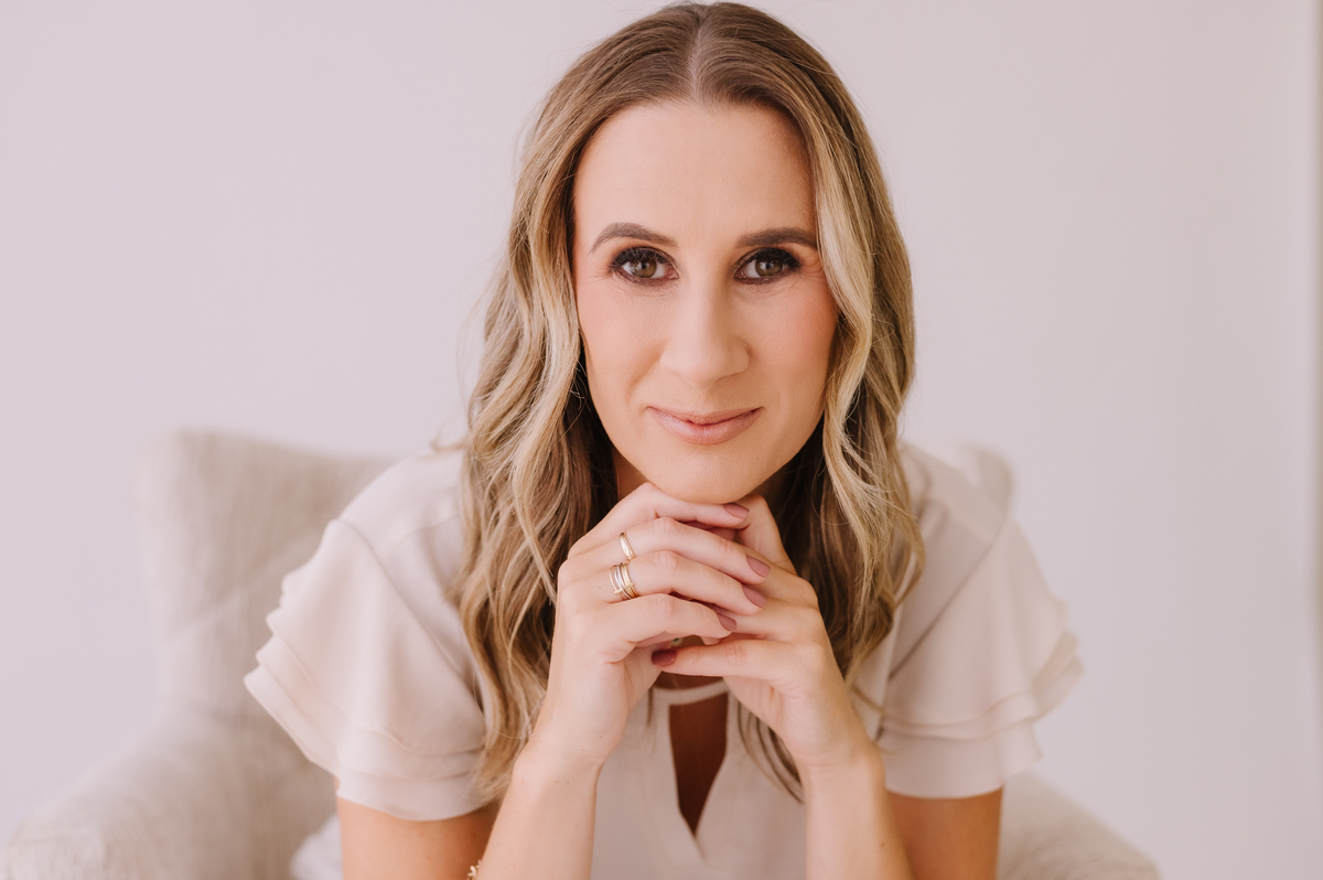 Ensaio profissional no estúdio, Tati Maldaner fotografia.