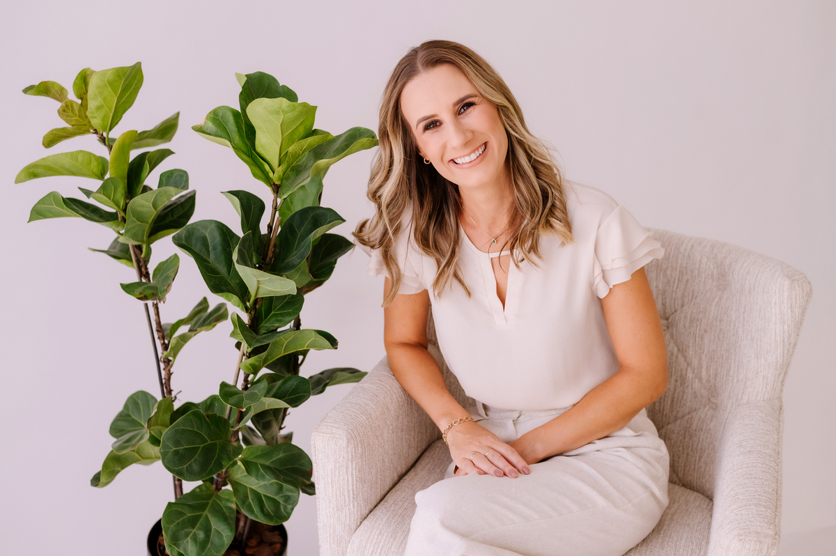 Ensaio profissional no estúdio, Tati Maldaner fotografia.