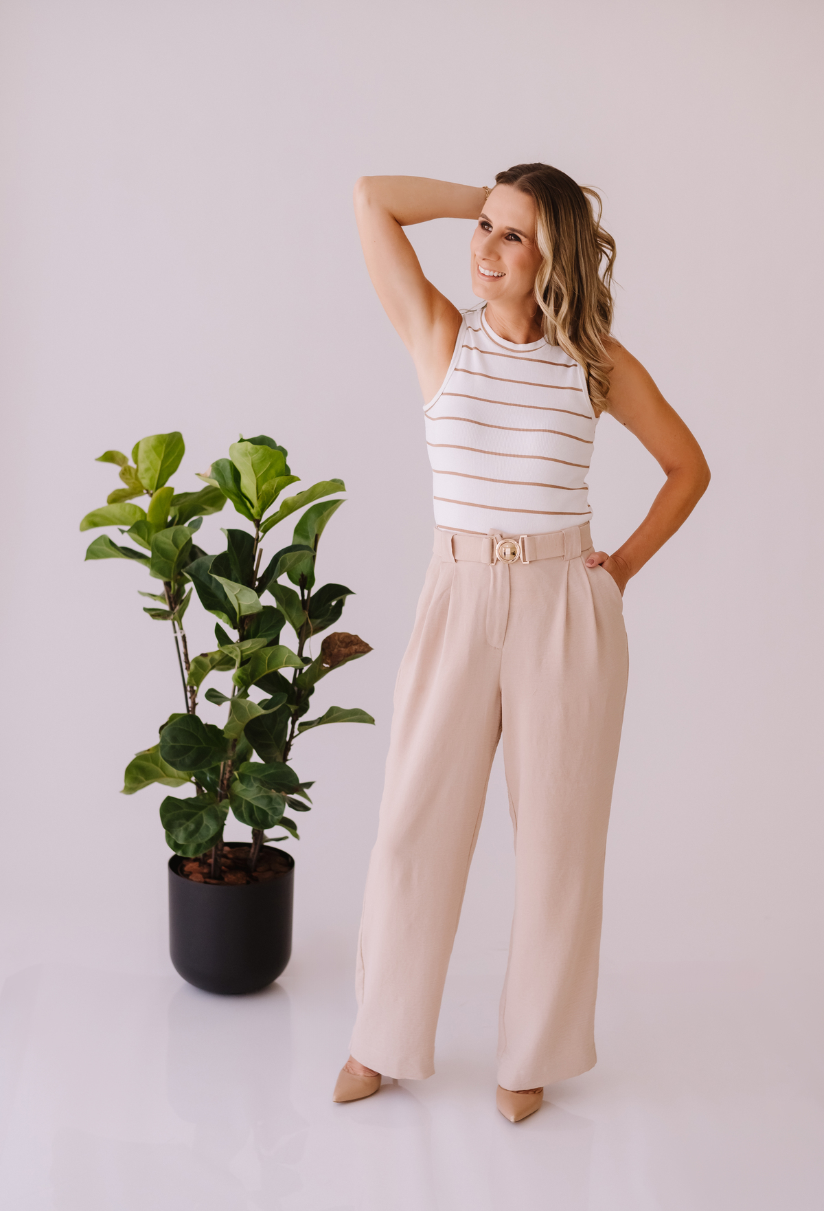 Ensaio profissional no estúdio, Tati Maldaner fotografia.