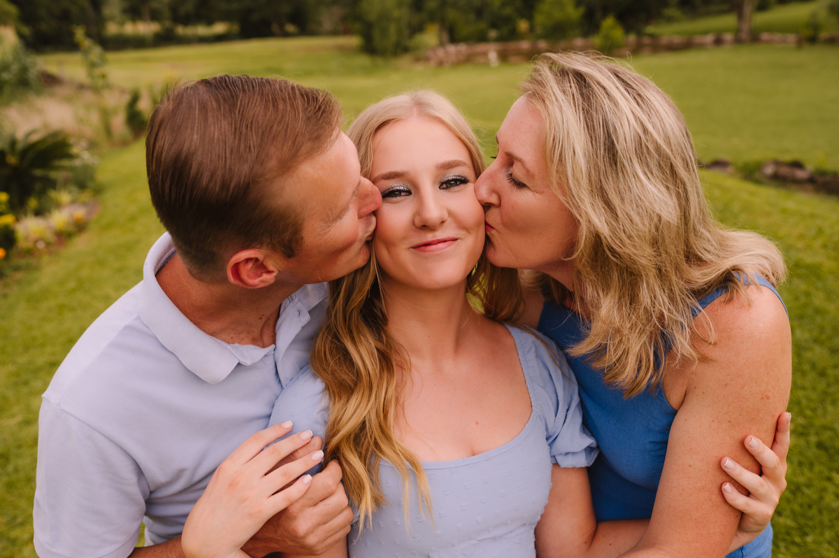 Ensaio externo de 15 anos com natureza, Tati Maldaner fotografia.