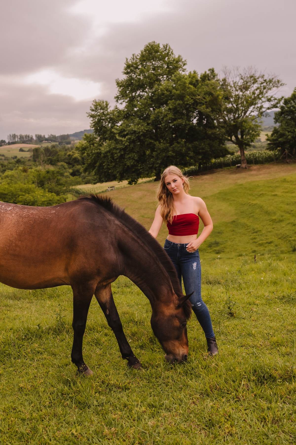 Ensaio externo de 15 anos com natureza, Tati Maldaner fotografia.