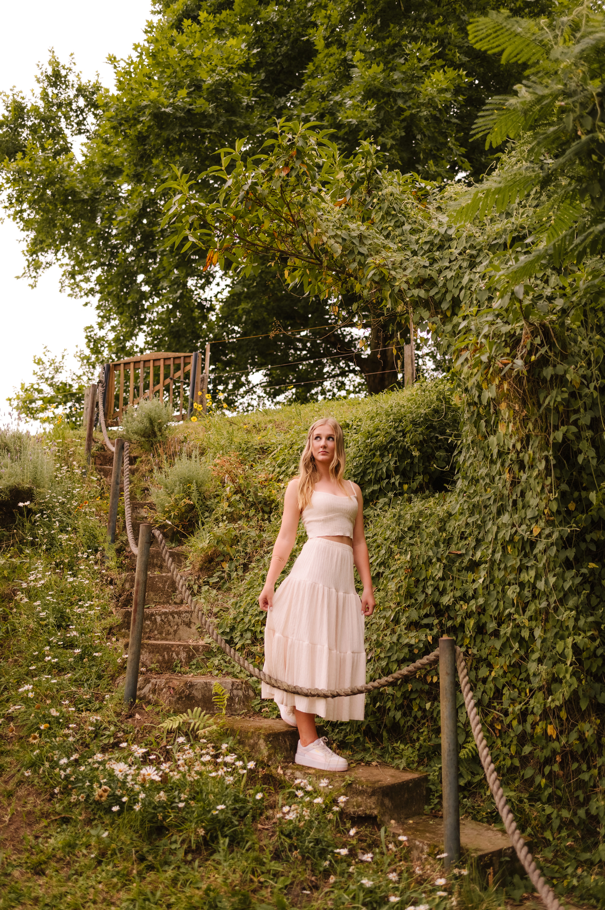 Ensaio externo de 15 anos com natureza, Tati Maldaner fotografia.