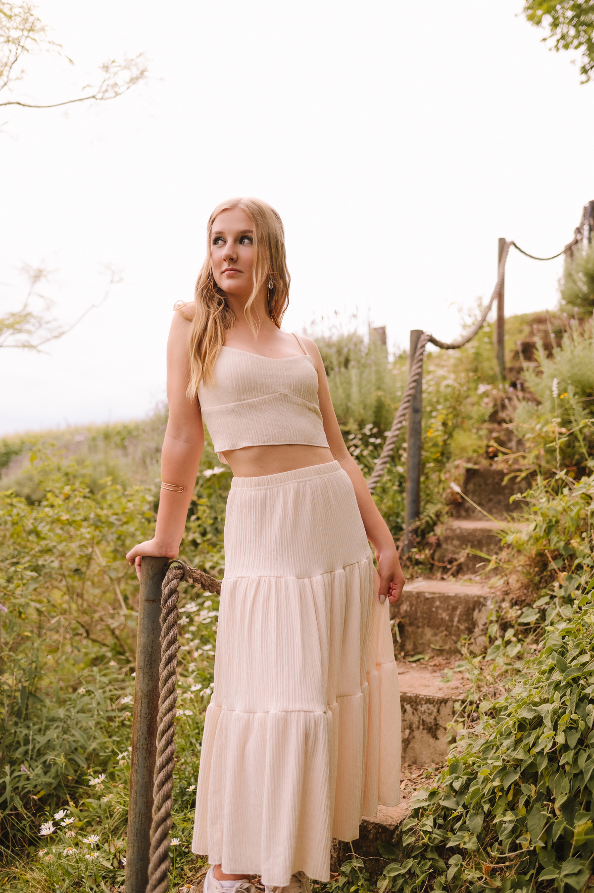 Ensaio externo de 15 anos com natureza, Tati Maldaner fotografia.