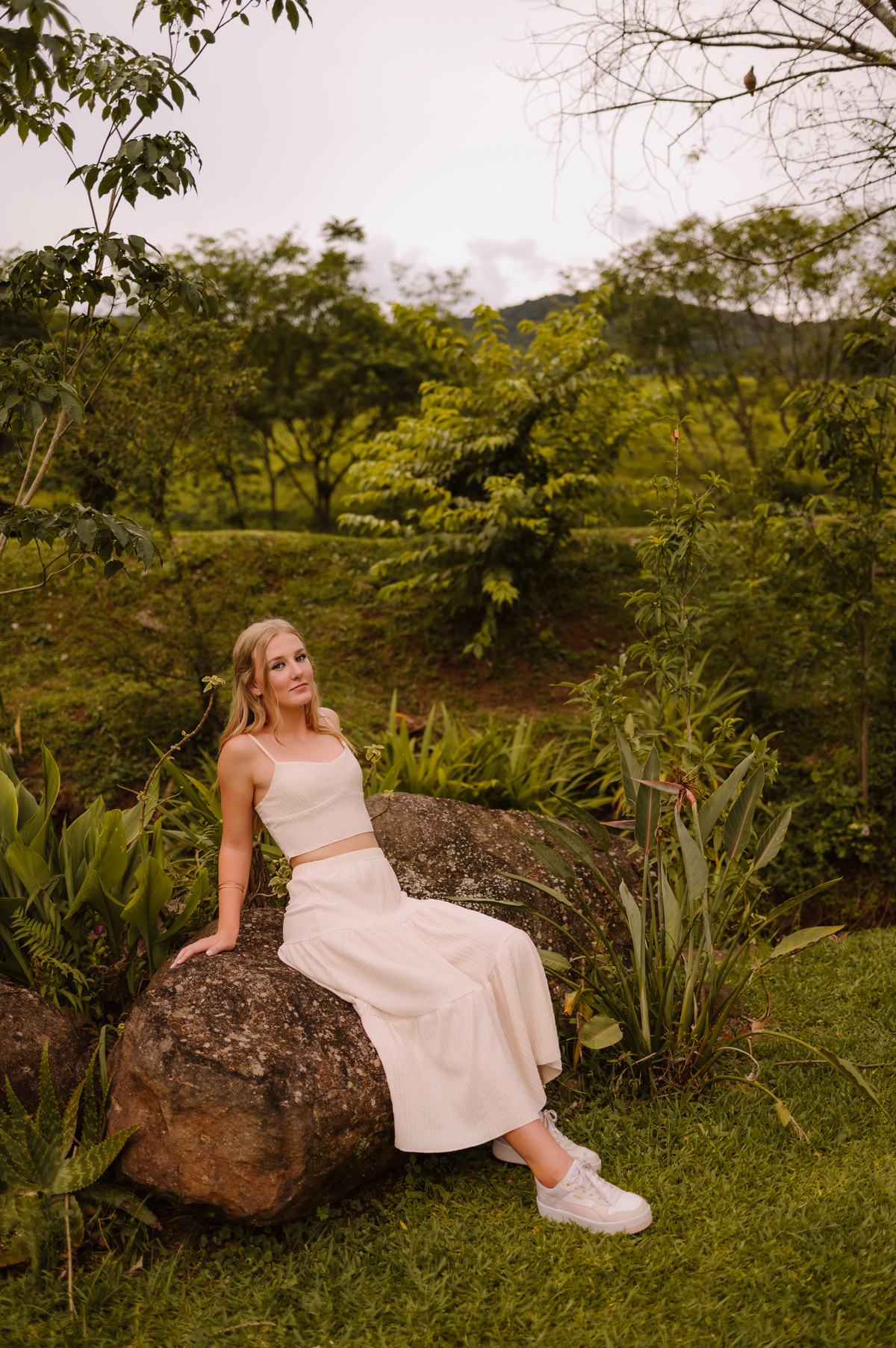 Ensaio externo de 15 anos com natureza, Tati Maldaner fotografia.