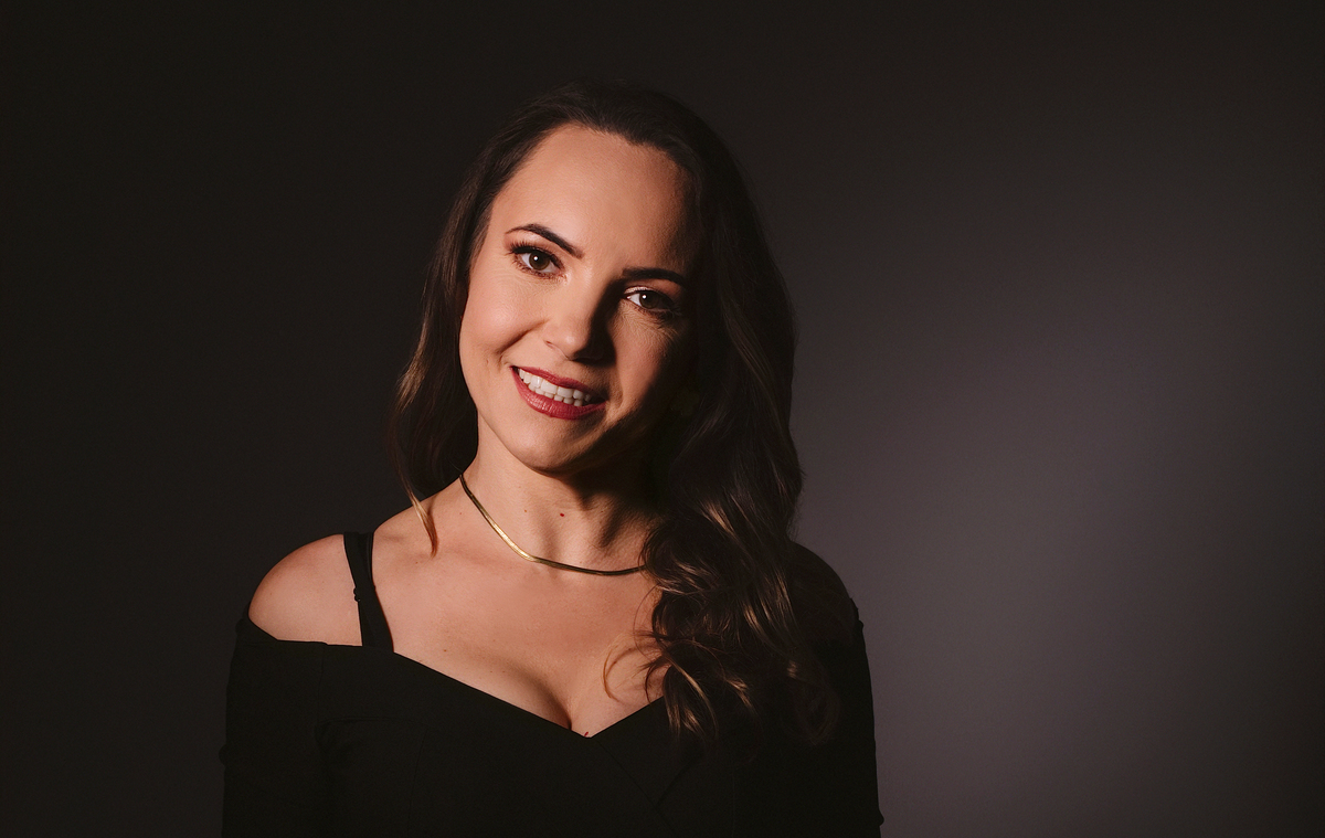 Ensaio feminino em estúdio, Tati Maldaner fotografia.