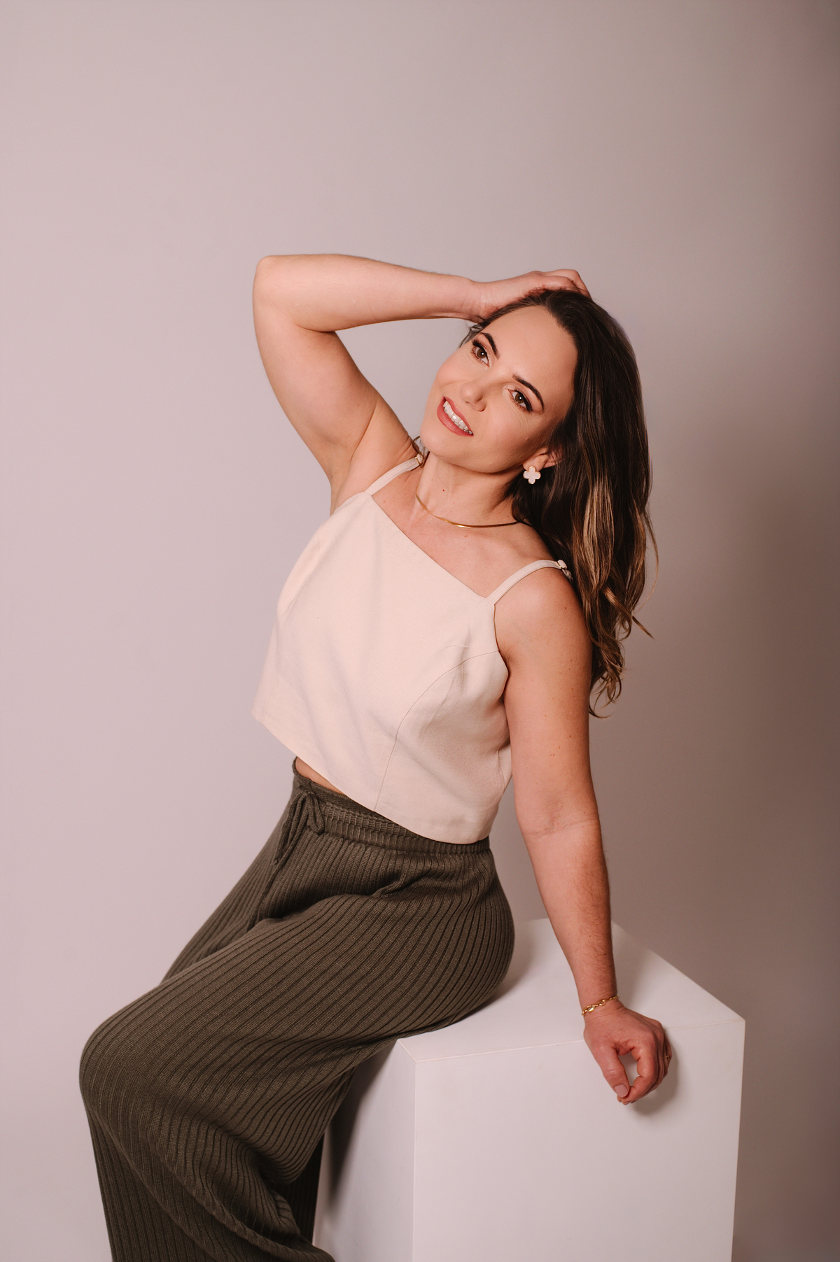 Ensaio feminino em estúdio, Tati Maldaner fotografia.