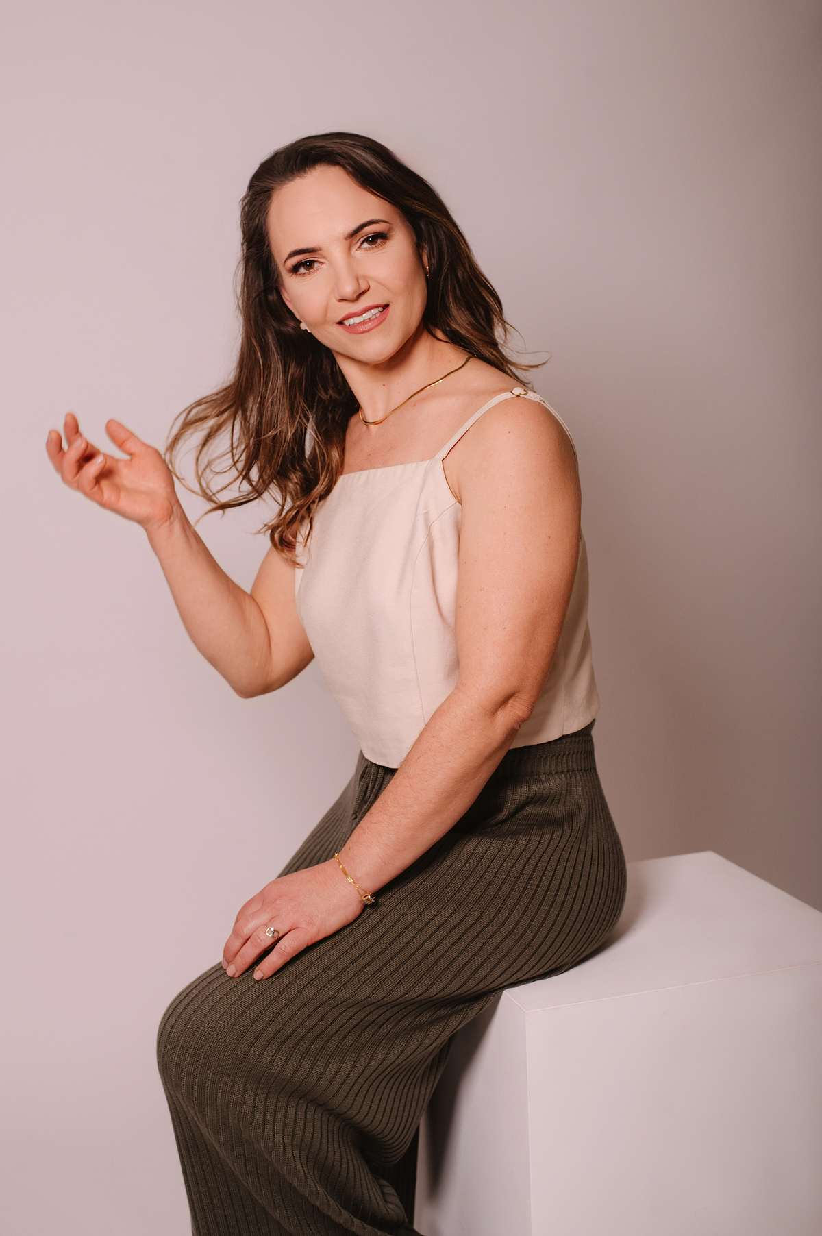 Ensaio feminino em estúdio, Tati Maldaner fotografia.