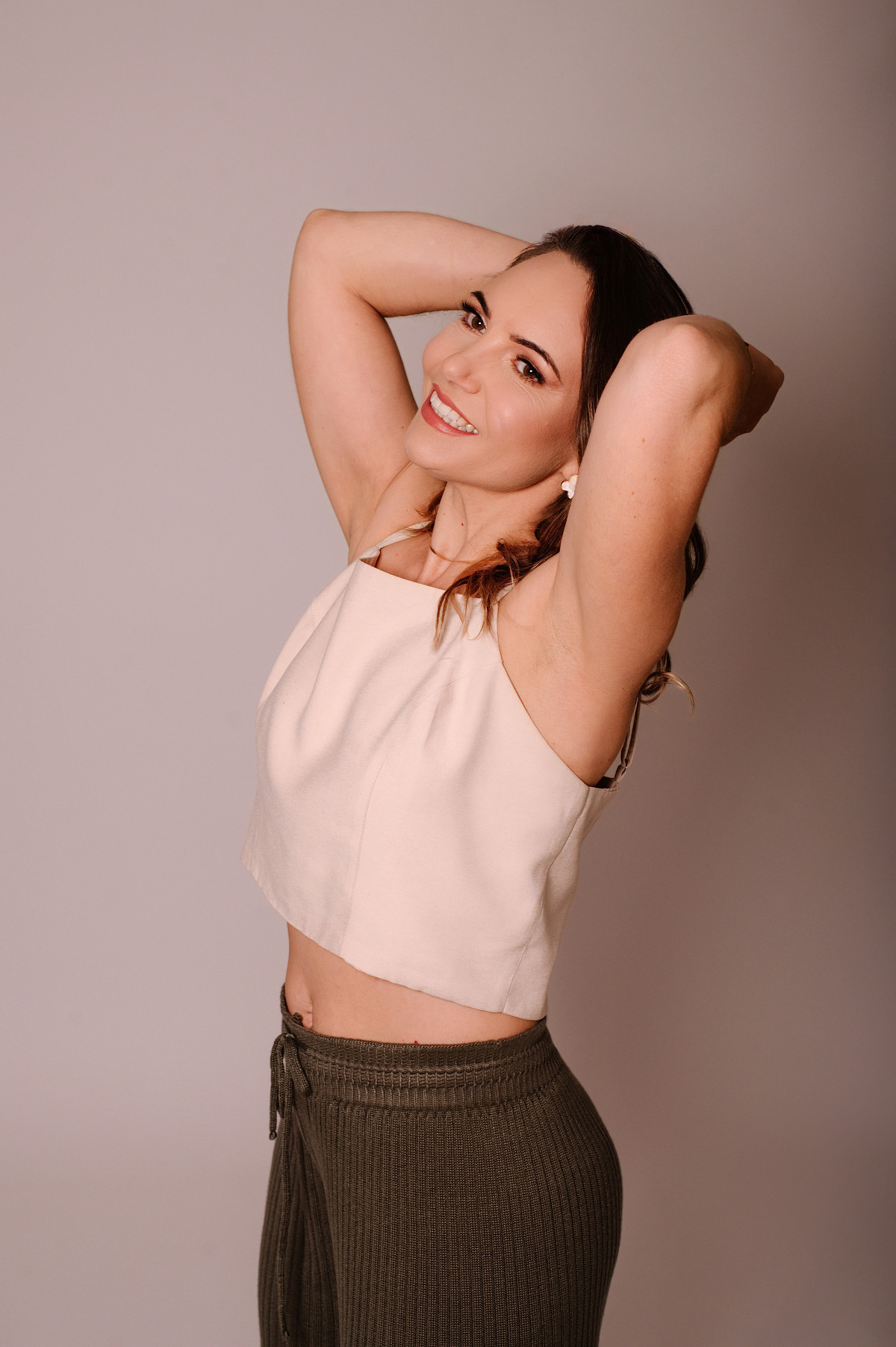 Ensaio feminino em estúdio, Tati Maldaner fotografia.