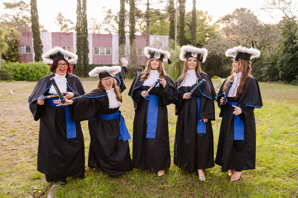 Ensaio de toga antes da formatura, Tati Maldaner fotografia.