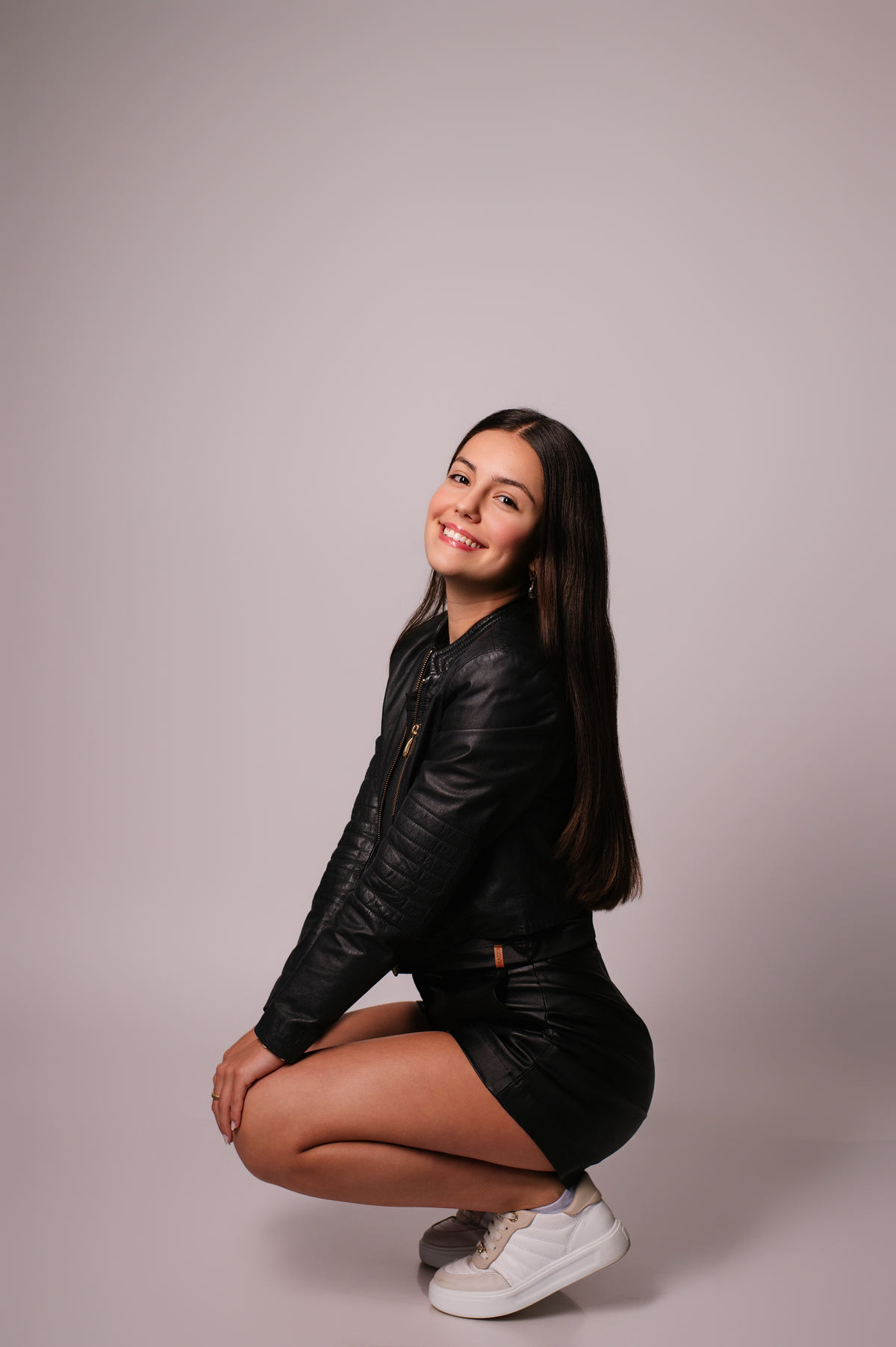 Ensaio de 15 anos estúdio e externo, Tati Maldaner fotografia.