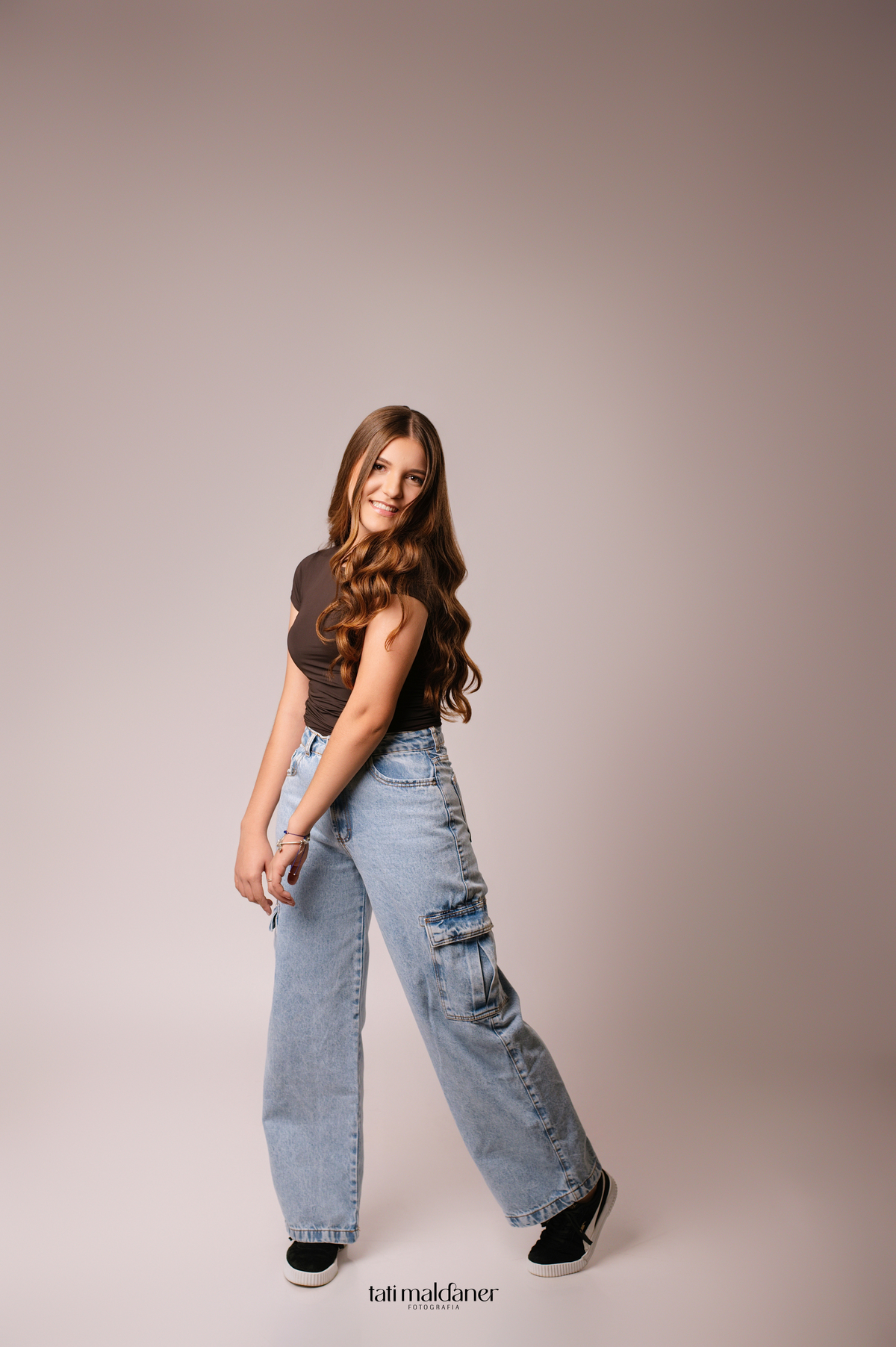 Seu ensaio de quinze em estúdio e externo, Tati Maldaner fotografia.
