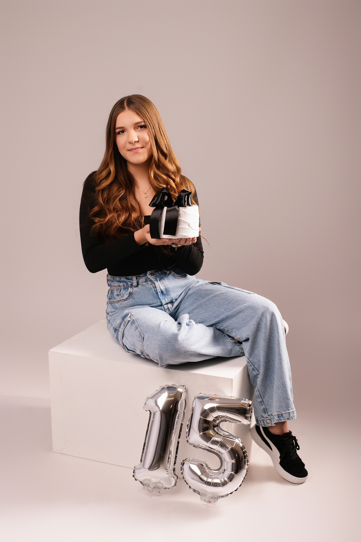 Seu ensaio de quinze em estúdio e externo, Tati Maldaner fotografia.