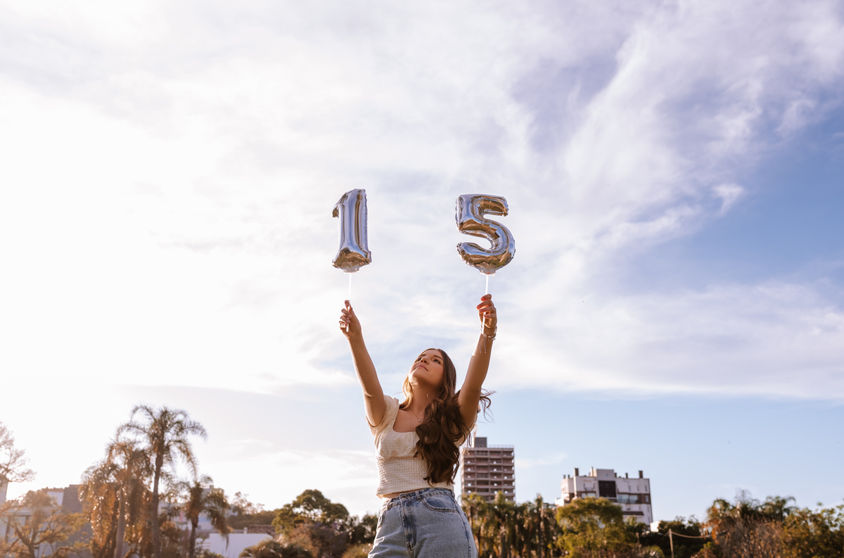 Seu ensaio de quinze em estúdio e externo, Tati Maldaner fotografia.