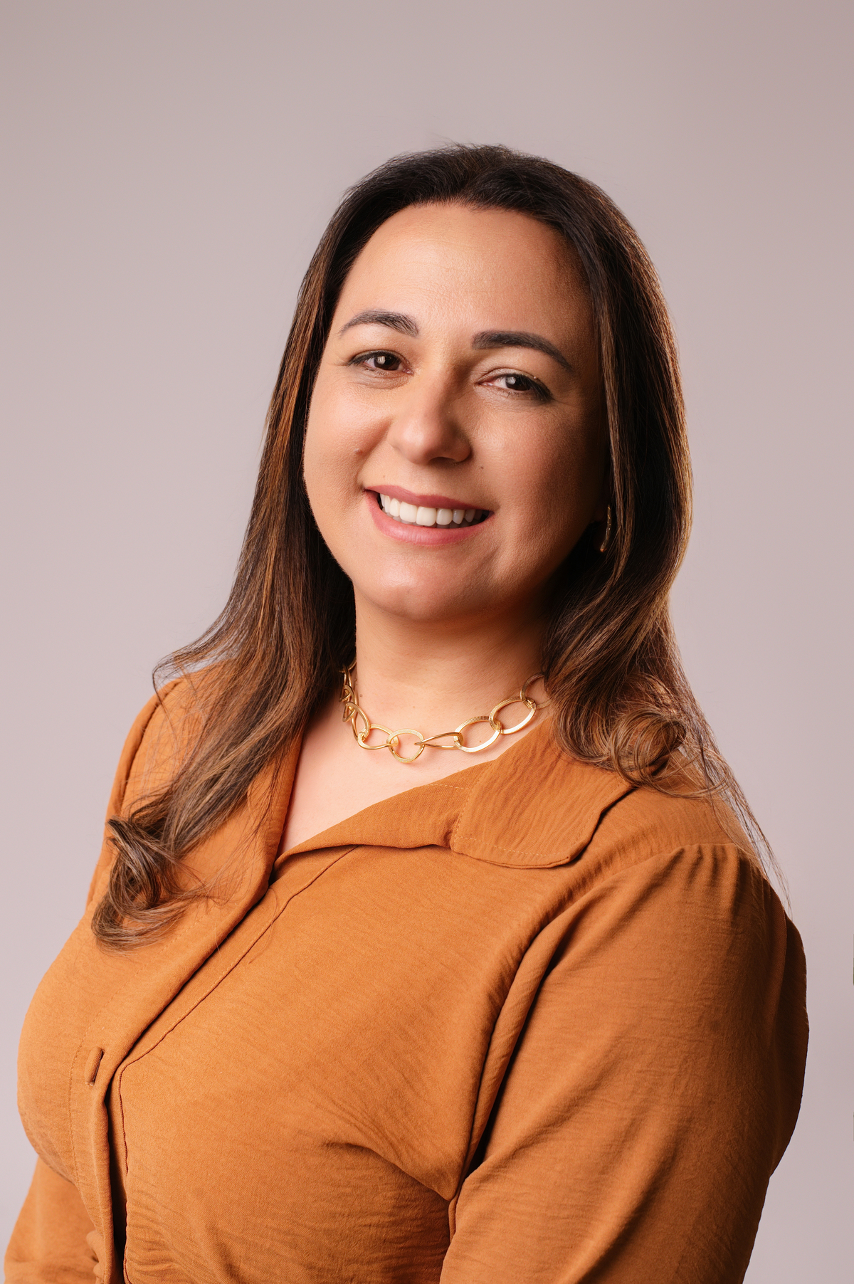 Retrato de Sucesso no estúdio, Tati Maldaner fotografia.